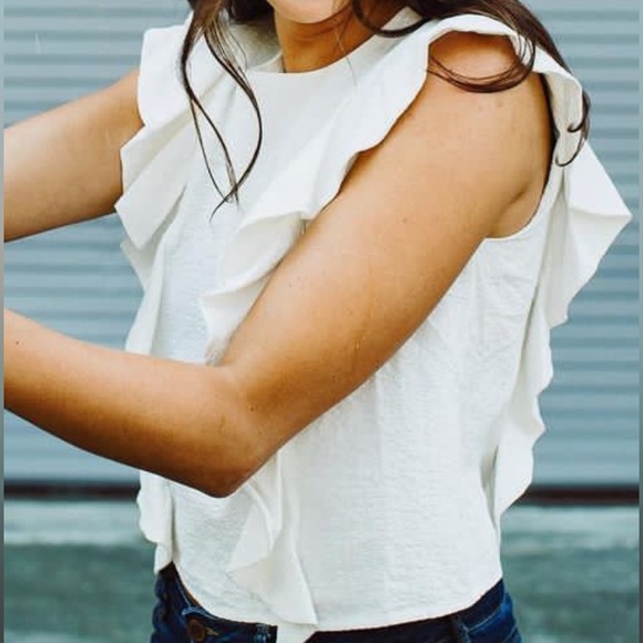 🇺🇸BP White Ruffle Top - Picture 3 of 6